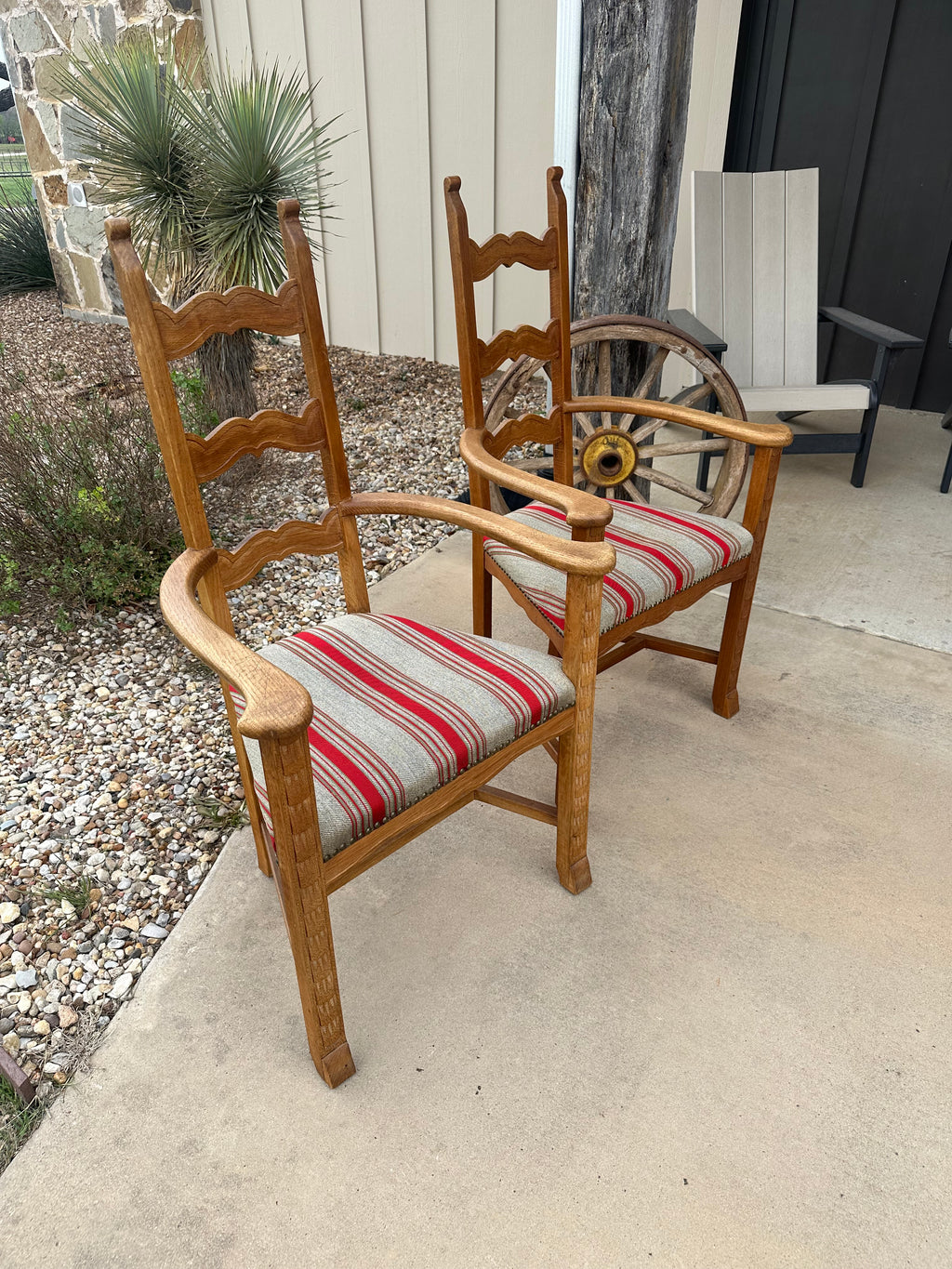 Handlebar Ladderback Chair