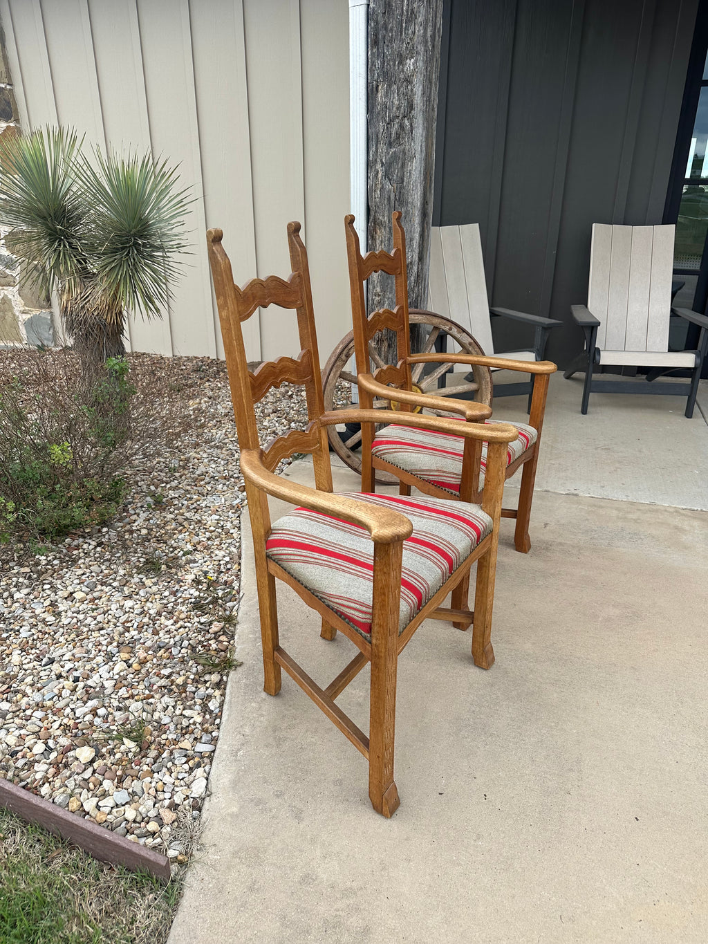 Handlebar Ladderback Chair